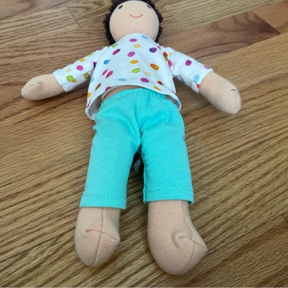 LOVEVERY Plush Doll Montessori Waldorf Gender Neutral Organic Cotton Curly Hair - Picture 5 of 7